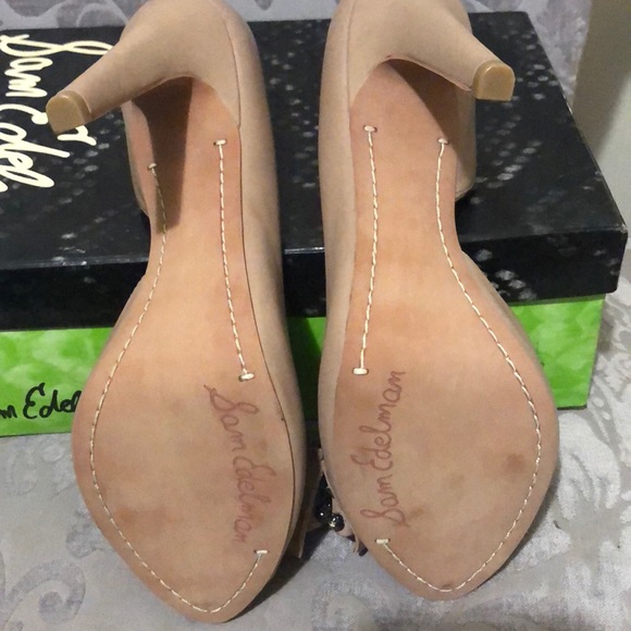 Shoes - Picture 3 of 5